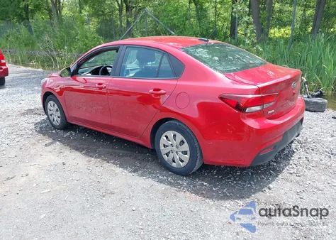 2018 Kia Rio S z USA, uszkodzony, nr VIN 3KPA24ABXJE098260